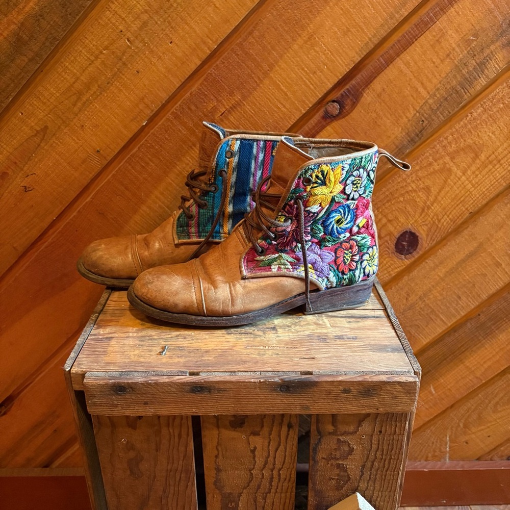 Distressed leather and embroidered/woven lace-up Half boots.